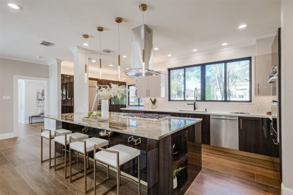 502 Lee Shore Lane  Houston 77079 Harris - Image 3