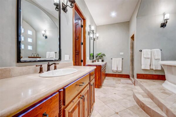 516 West 9th St  Houston 77007 Harris - Image 13