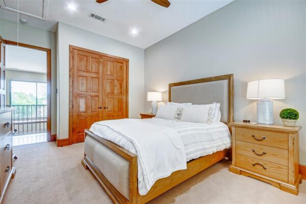 516 West 9th St  Houston 77007 Harris - Image 20