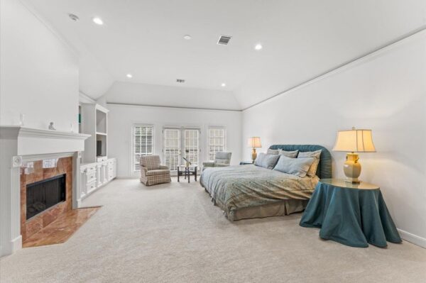 2222 Nantucket Drive B Houston 77057 Harris - Image 10