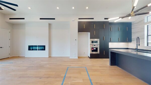 519 Memorial Heights Drive  Houston 77007 Harris - Image 17