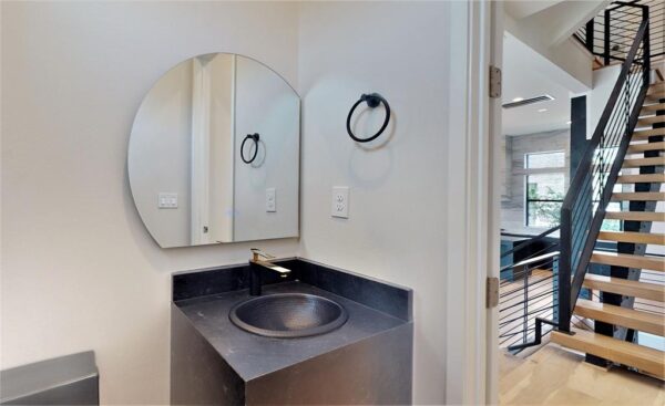 519 Memorial Heights Drive  Houston 77007 Harris - Image 30