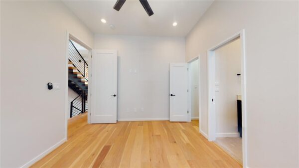 519 Memorial Heights Drive  Houston 77007 Harris - Image 37