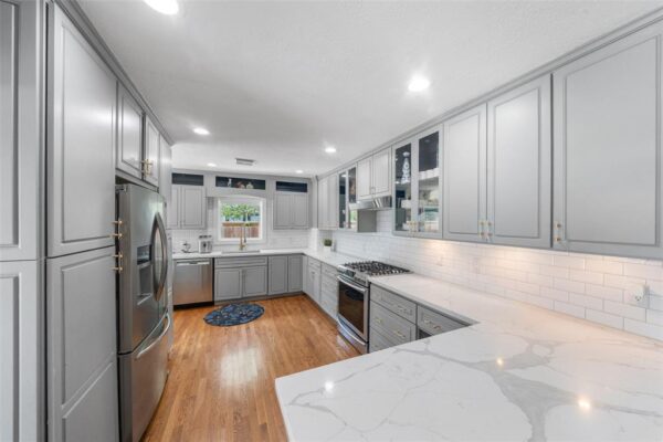 519 W 31st  Houston 77018 Harris - Image 11