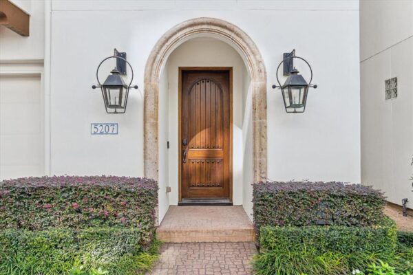 5207 Calle Montilla Place  Houston 77007 Harris - Image 2