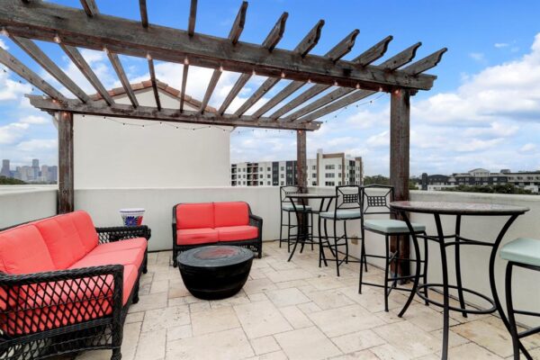 5207 Calle Montilla Place  Houston 77007 Harris - Image 9