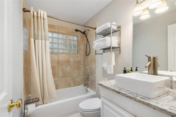 5345 Hidalgo Street  Houston 77056 Harris - Image 23