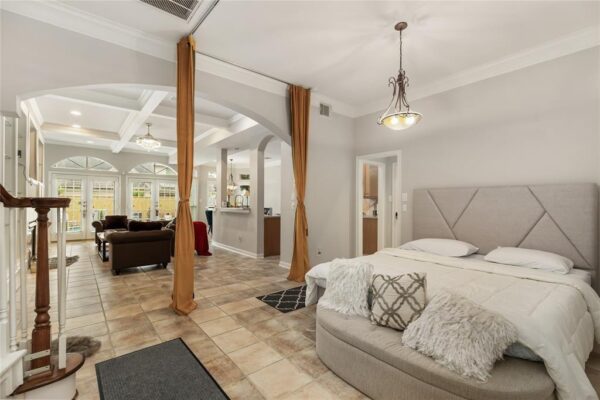 5345 Hidalgo Street  Houston 77056 Harris - Image 4