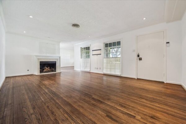 3829 Piping Rock Lane  Houston 77027 Harris - Image 4