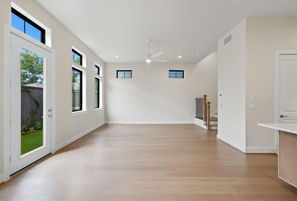 1713 Bologna Lane  Houston 77055 Harris - Image 6