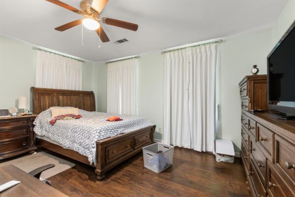 548 Cascade St Street  Bellaire 77401 Harris - Image 18
