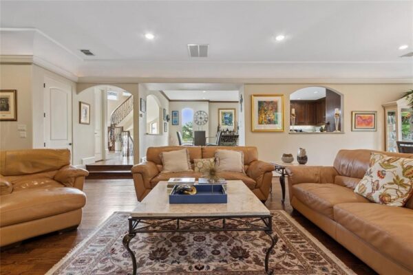 5520 Mcculloch Circle  Houston 77056 Harris - Image 12