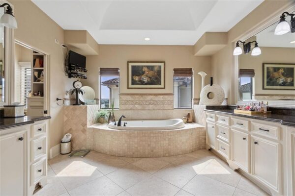5520 Mcculloch Circle  Houston 77056 Harris - Image 29