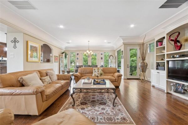 5520 Mcculloch Circle  Houston 77056 Harris - Image 5