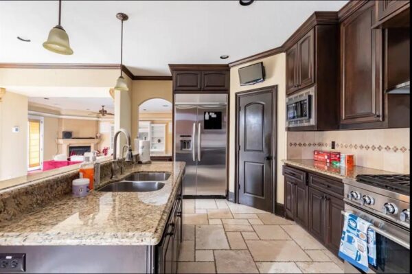 5526 Mcculloch Circle  Houston 77056 Harris - Image 17