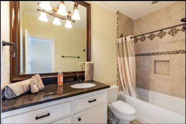 5526 Mcculloch Circle  Houston 77056 Harris - Image 29