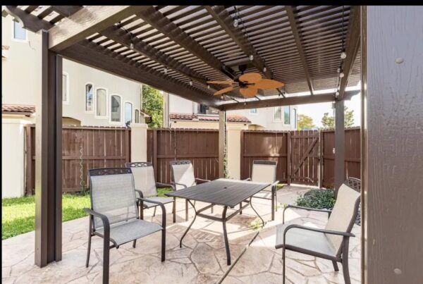 5526 Mcculloch Circle  Houston 77056 Harris - Image 9