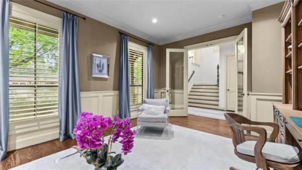 5558 Aspen Street  Bellaire 77401 Harris - Image 12