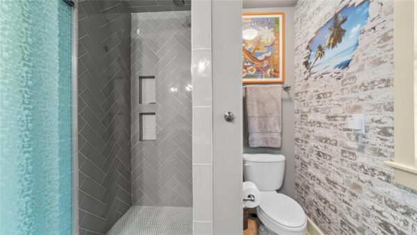 5558 Aspen Street  Bellaire 77401 Harris - Image 30