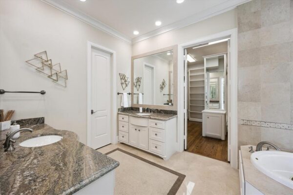 5736 Tanglewood Cove Street  Houston 77057 Harris - Image 17