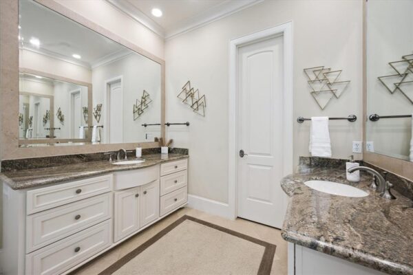 5736 Tanglewood Cove Street  Houston 77057 Harris - Image 19