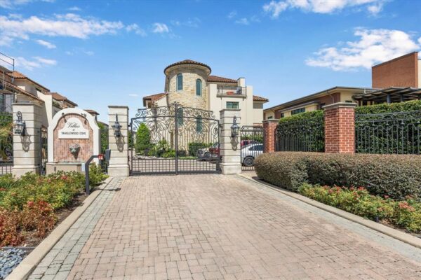 5736 Tanglewood Cove Street  Houston 77057 Harris - Image 34
