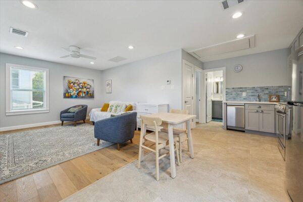 523 W 15th Street  Houston 77008 Harris - Image 34