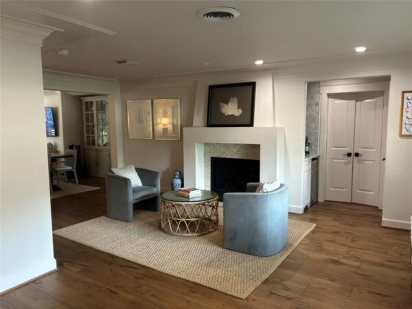 6151 Queenswood Lane  Houston 77008 Harris - Image 5