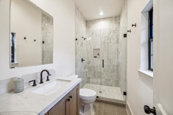 6227 Grovewood Lane  Houston 77008 Harris - Image 30