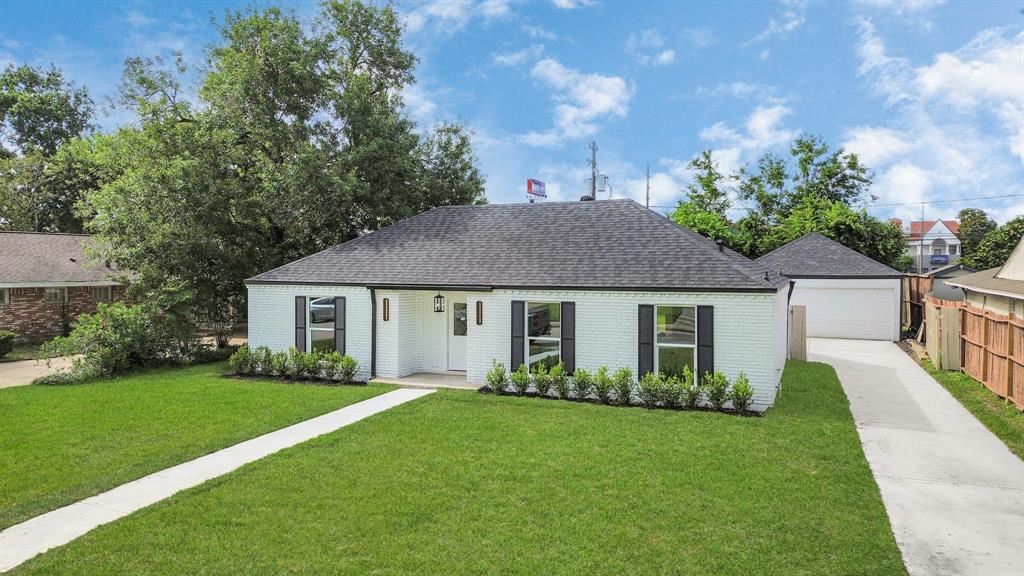 6249 Locke Lane  Houston 77057 Harris - Image 2