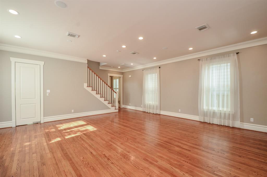 626 E 22nd Street  Houston 77008 Harris - Image 11