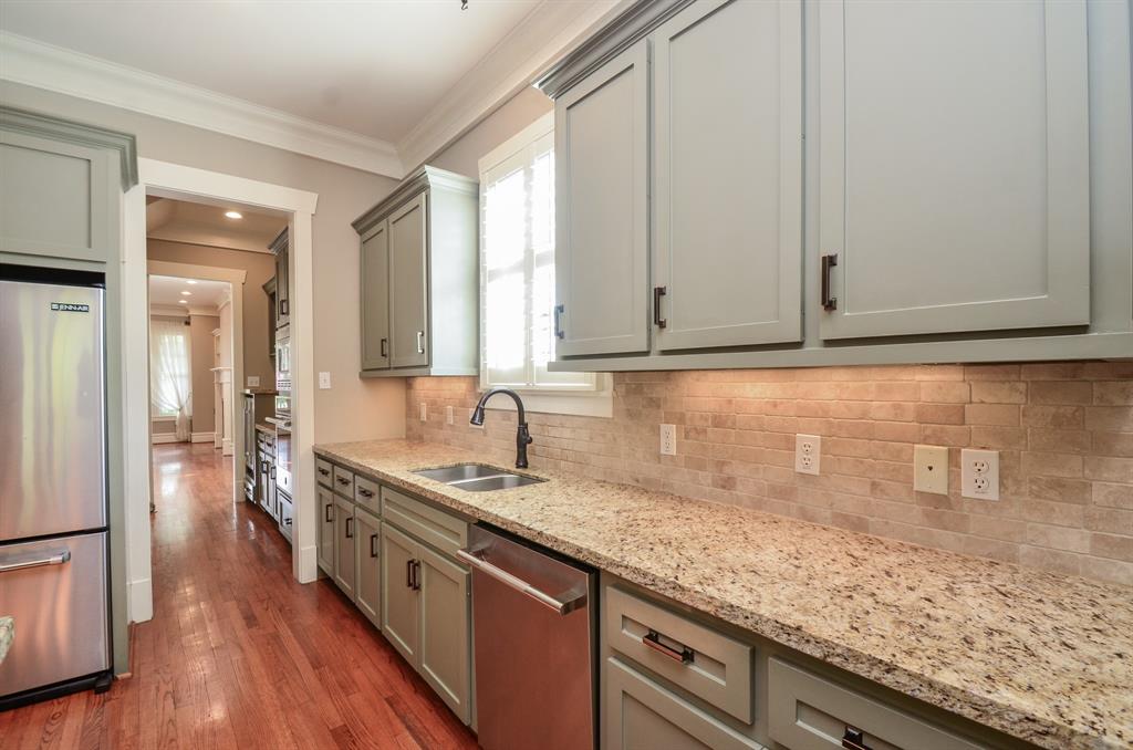 626 E 22nd Street  Houston 77008 Harris - Image 19