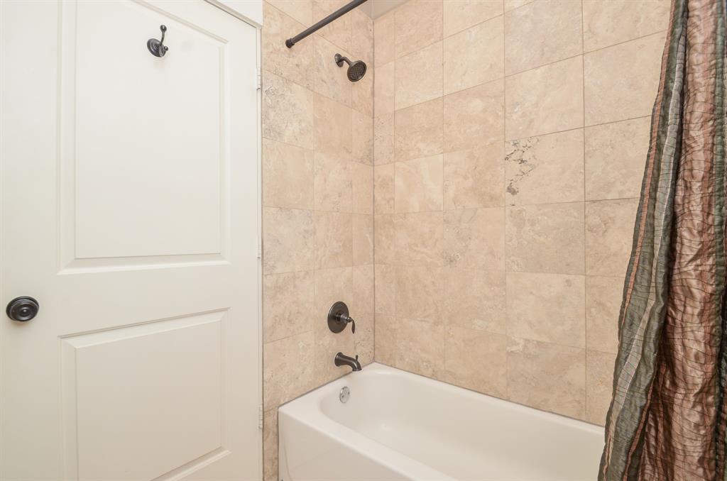 626 E 22nd Street  Houston 77008 Harris - Image 37