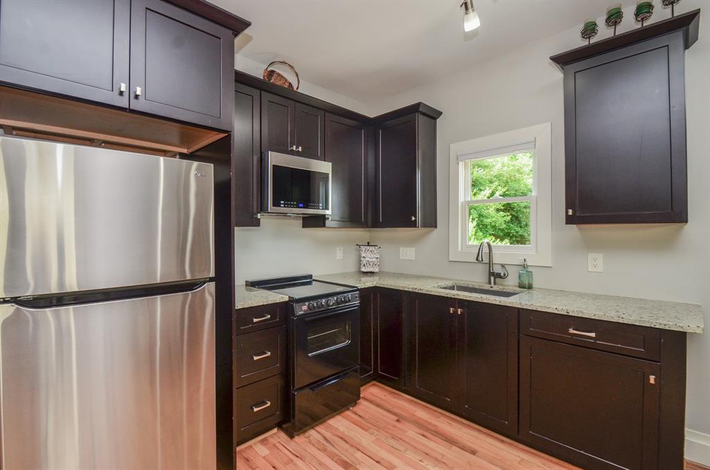 626 E 22nd Street  Houston 77008 Harris - Image 40