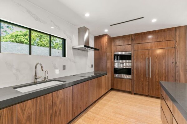 802 W 43rd Street  Houston 77018 Harris - Image 9
