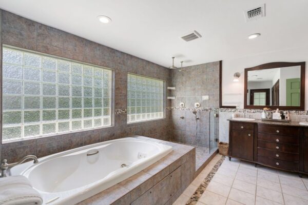 12335 Mossycup Drive  Houston 77024 Harris - Image 23