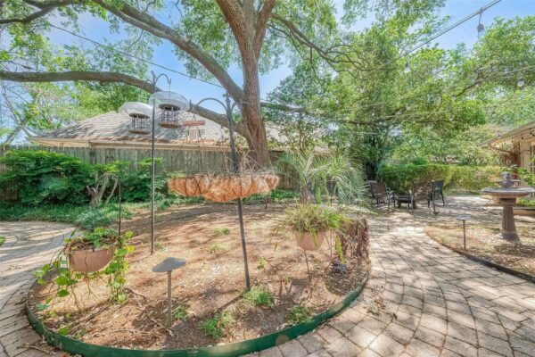5327 Paseo Caceres Drive  Houston 77007 Harris - Image 14
