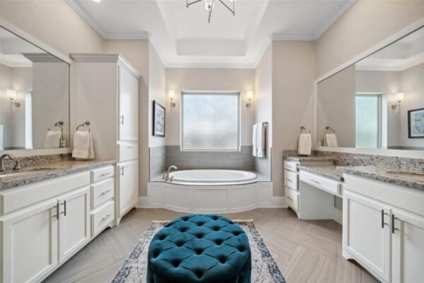 1746 Du Barry Lane  Houston 77018 Harris - Image 9