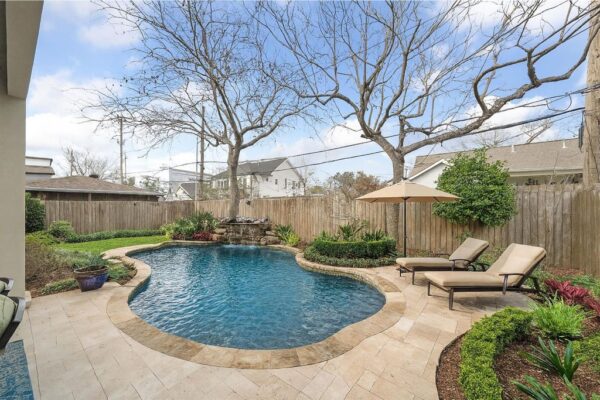 1746 Du Barry Lane  Houston 77018 Harris - Image 15