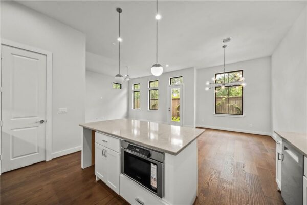 1705 Bologna Lane  Houston 77055 Harris - Image 4