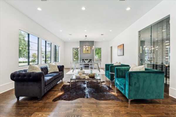 1010 Waltway Drive  Houston 77008 Harris - Image 7