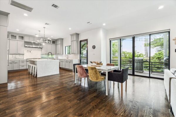 1010 Waltway Drive  Houston 77008 Harris - Image 13