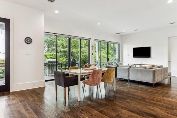 1010 Waltway Drive  Houston 77008 Harris - Image 14