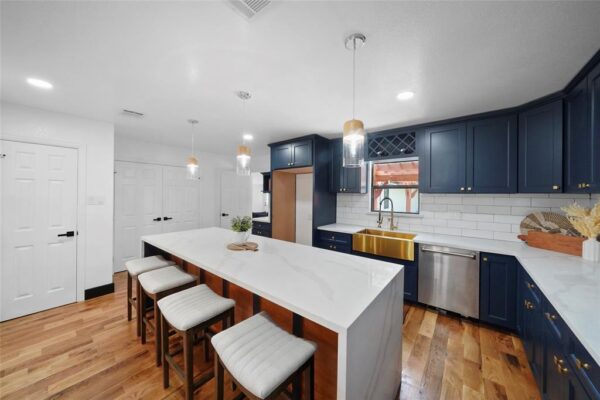 701 W 39th Street  Houston 77018 Harris - Image 16