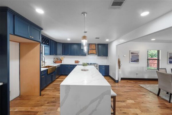 701 W 39th Street  Houston 77018 Harris - Image 17