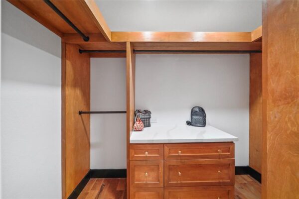 701 W 39th Street  Houston 77018 Harris - Image 25
