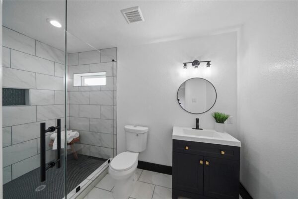 701 W 39th Street  Houston 77018 Harris - Image 29