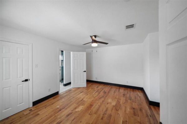 701 W 39th Street  Houston 77018 Harris - Image 32