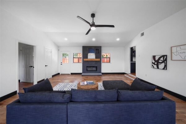 701 W 39th Street  Houston 77018 Harris - Image 35