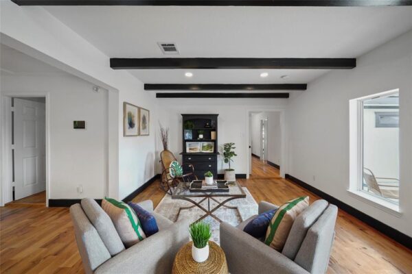 701 W 39th Street  Houston 77018 Harris - Image 6